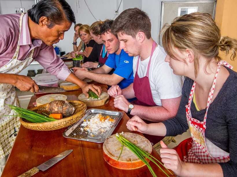 Siem Reap: Morning Cooking Class & Market Tour - Choosing dishes with the chef