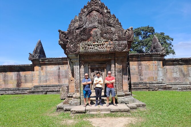 Siem Reap: Overland to Preah Vihear, Koh Ker temple - The 5:00 or 6:00 AM departure from Siem Reap