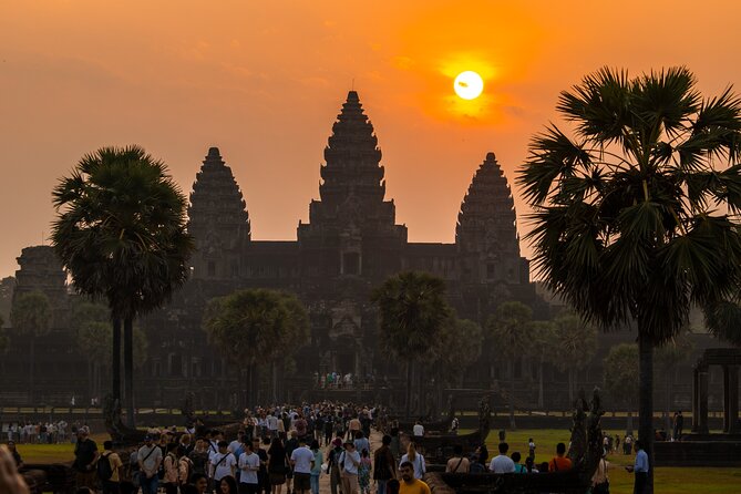 Siem Reap: Private Angkor Wat Sunrise & Tour Around Angkor Park - Bayon’s stone faces finish the temple circuit