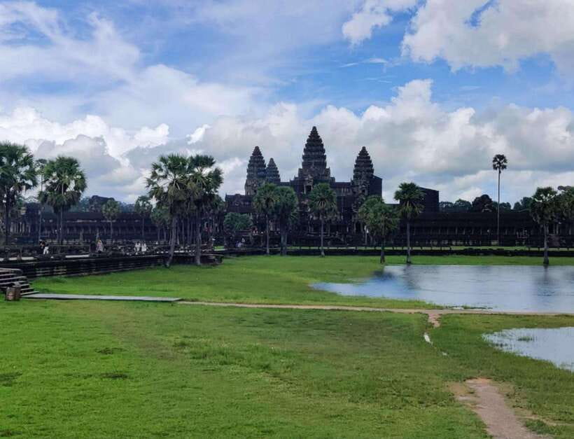 Siem Reap Private Car Charter with English Speaking Driver - Adding Beng Mealea, Koh Ker, or countryside sites