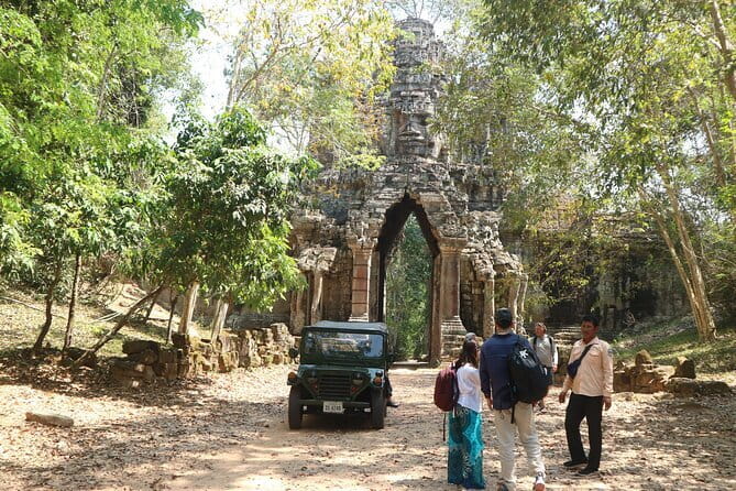 Siem Reap: Private Custom Angkor Wat Tour with Local Guide - A private way to see Angkor without following a fixed script