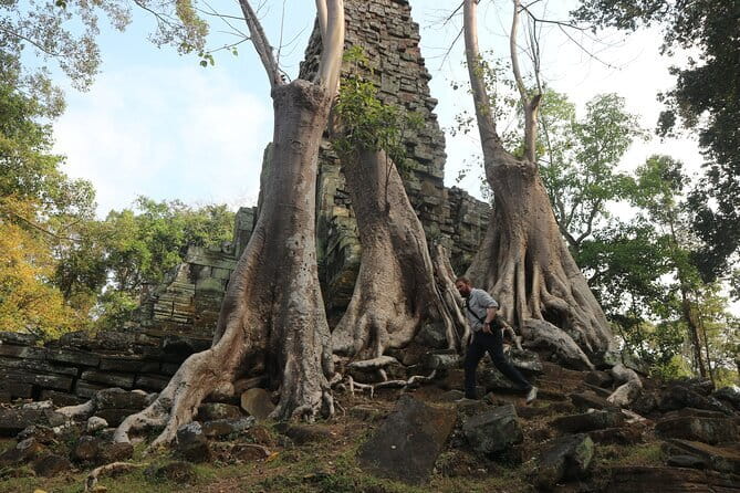 Siem Reap: Private Custom Angkor Wat Tour with Local Guide - Three to four hours for one strong temple encounter