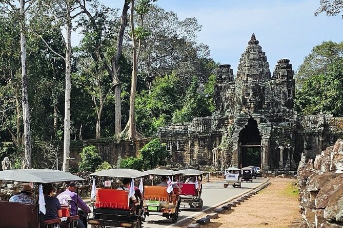 Siem Reap Private Full Day Angkor Wat Tour with Sunset or Sunrise - Baphuon and the royal viewing terraces
