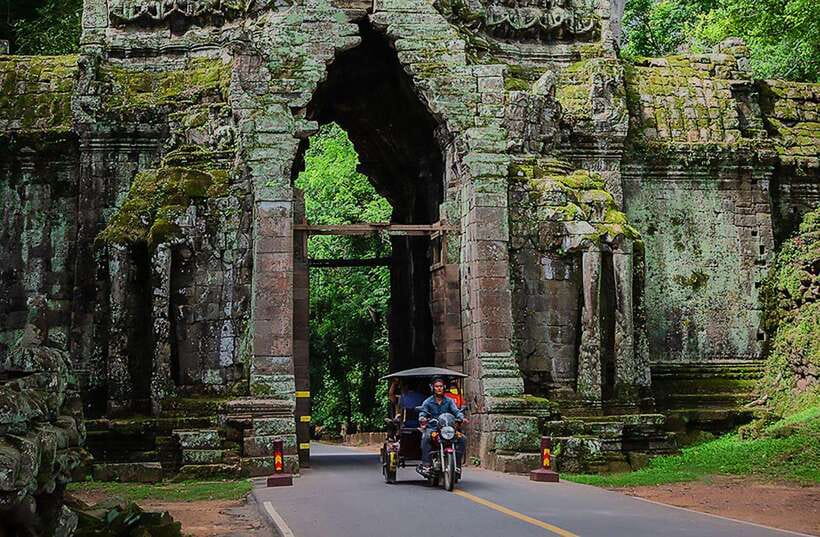 Siem Reap : Private Tuk-Tuk Tour of the Magnificent Temples. - The Terrace of the Elephants