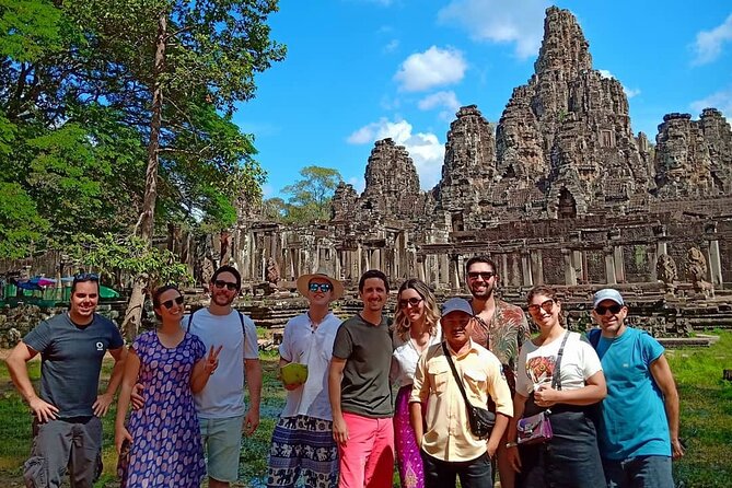 Siem Reap Shared Full-Day Guided Tour of Angkor Temples - Lunch near Srah Srang, with the meal paid separately
