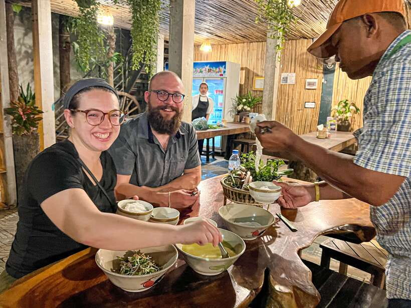 Siem Reap: Small Group Street Food Tour with Tuk-Tuk Ride - Key points at a glance
