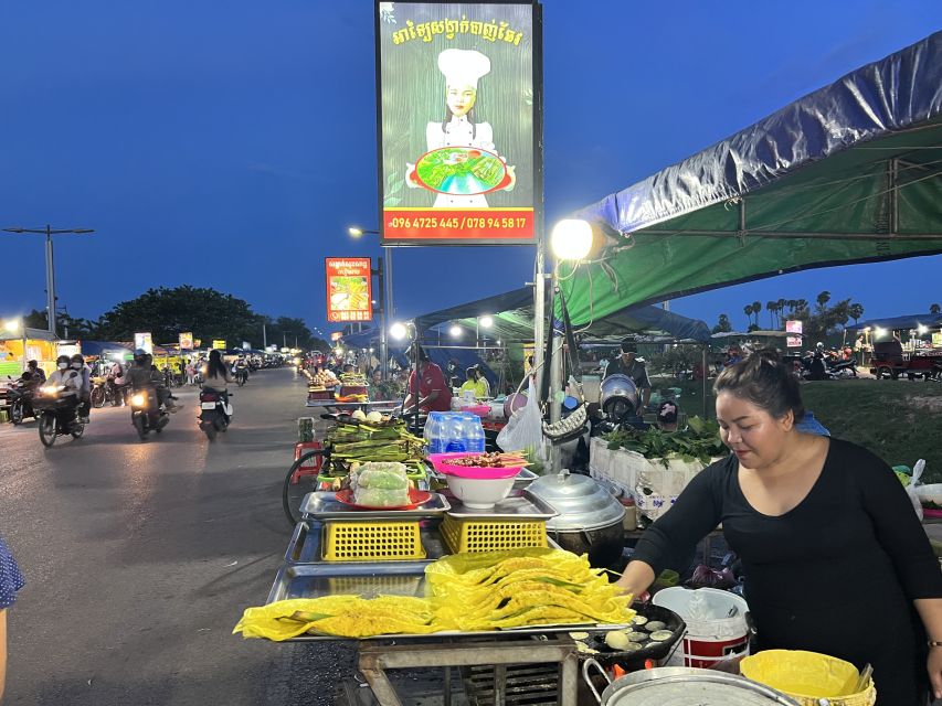 Siem Reap: Small Group Street Food Tour with Tuk-Tuk Ride - Sticky rice sweets and a final taste of Siem Reap