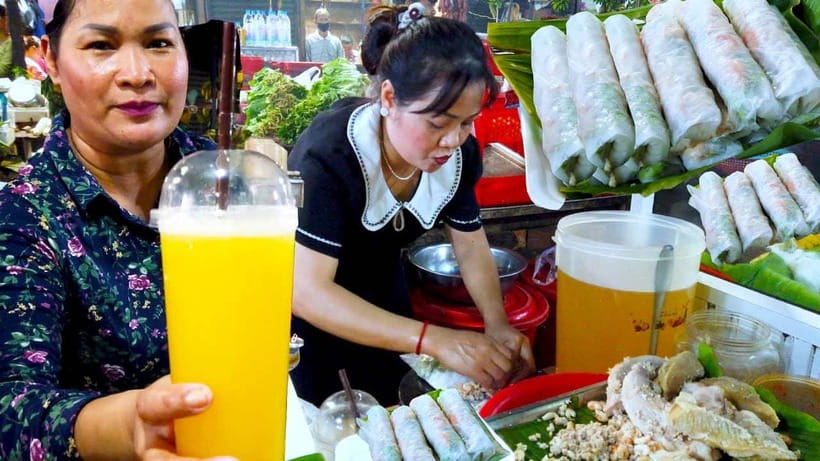 Siem Reap Street Foods Tour by Tuk Tuk with Personal Guide - Flower stalls and the first local bites