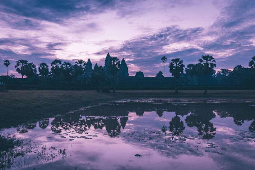 Siem Reap Sunrise Angkor Wat Temple Tour - Breakfast, clothing, and what to carry