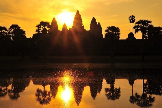 Siem Reap Sunrise Private Tour - Angkor Thom’s South Gate and the faces of Bayon