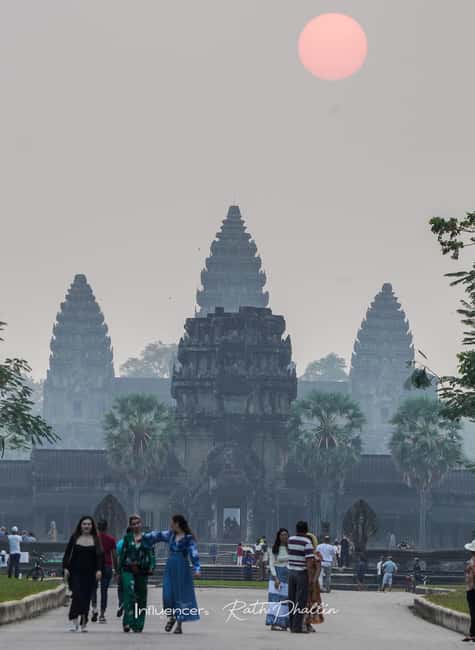 Siem Reap Temple Tour 2-Day with Sunrise/Sunset - Angkor Wat after the sunrise rush