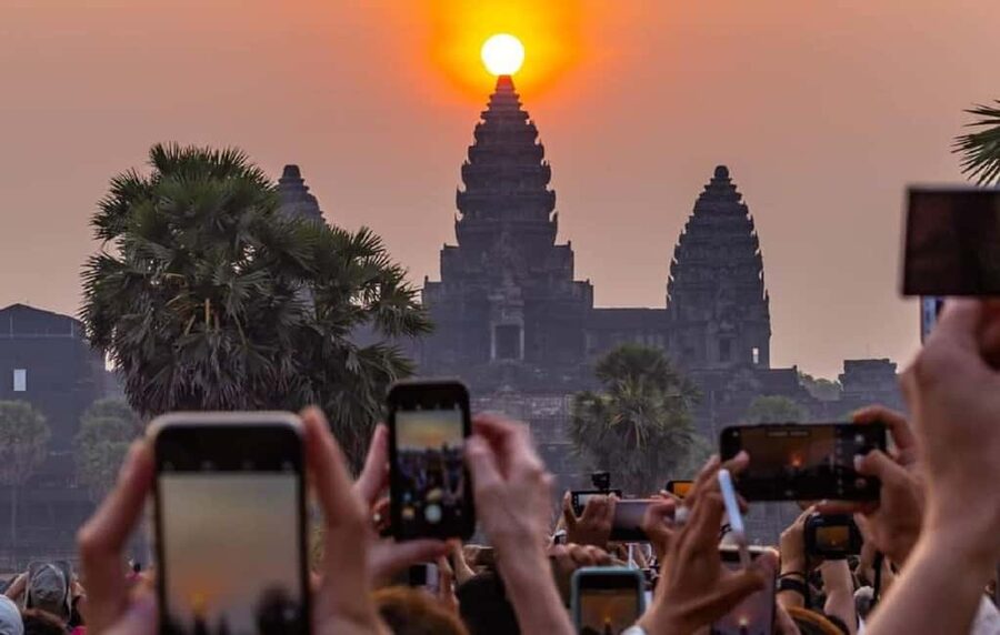 Siem Reap Temple Tour 2-Day with Sunrise/Sunset - Angkor Thom and Bayon’s stone faces