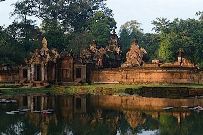 Siem Reap Temple Tuktuk Tour: Explore Angkor Wat and beyond. - The guide question: driver service or temple education