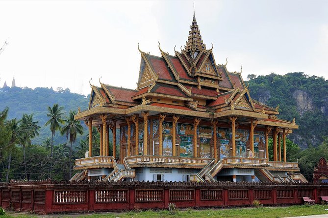 Siem Reap to Battambang Private Guided Tour (Day Trip) - Rice paddies, a village, and rural Cambodia