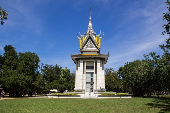 Siem Reap to Phnom Penh by Private Car or Minivan - Comfort, safety, and the long middle section