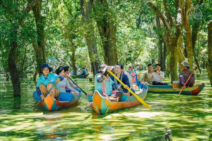 Siem Reap: Tonle Sap, Kampong Phluk & Floating Village Tour - Key points at a glance