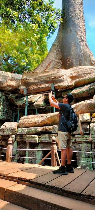 Siem Reap Tour Guide: Angkor Wat Sunrise Tour & Beng Mealea - Banteay Srei’s small carvings and long ride