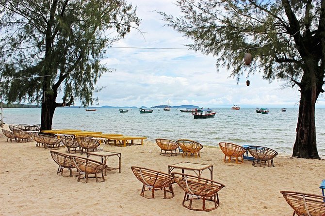 Sihanoukville Airport Taxi (from Airport to Hotel/boat pier) - Air Conditioning and Arrival Comfort