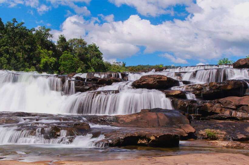 Sihanoukville City Tour for Cruise Passengers with 7 Stops - Phsar Leu Market puts local food in front of you
