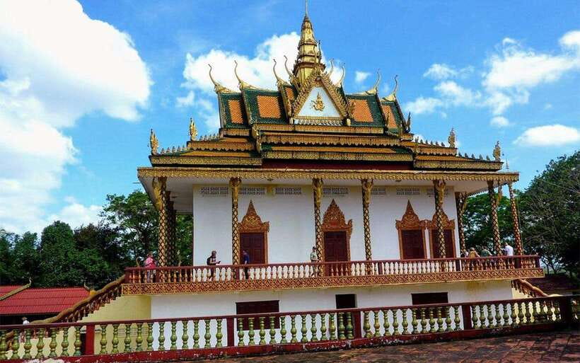 Sihanoukville City Tour for Cruise Passengers with 7 Stops - The Preah Thong Neang Neak statue adds a local legend