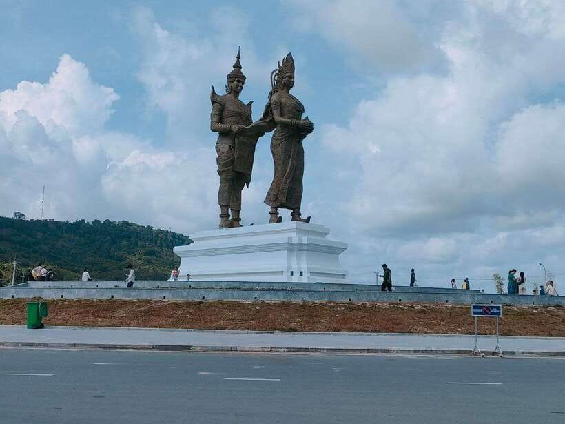 Sihanoukville Full Day City Tour with Transportation & Guide - What this Sihanoukville day tour is really like