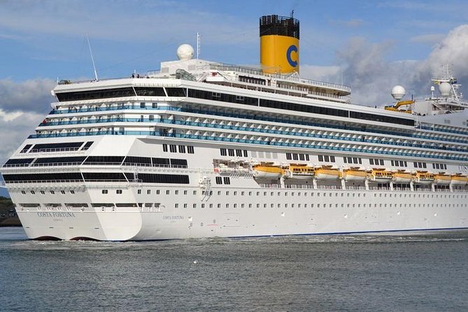 Sihanoukville Highlights Day Tour for Cruise Passengers - Meeting your guide from the cruise port