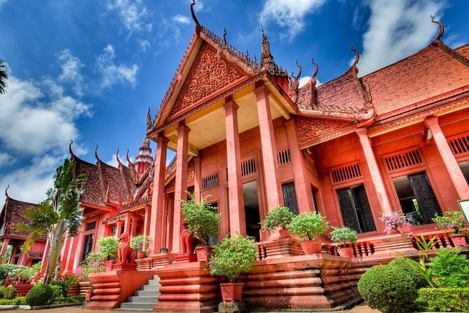 Sihanoukville to Phnom Penh by Private Car or Minivan - Who Should Book This Transfer?