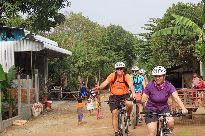 Silk Island Cycling Adventure & lunch with locals - What the $45 price includes