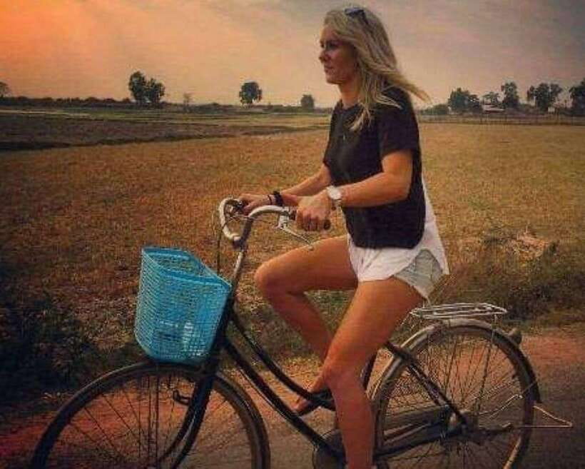 Small Group Countryside Sunset Bike Tours - Starting with a temple blessing