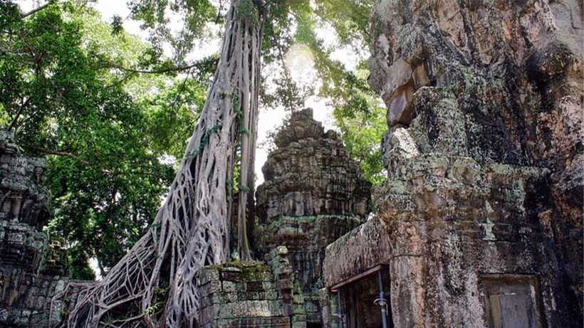 Small-Group Explore Angkor Wat Sunrise Tour with Guide - Angkor Thom and Bayon’s smiling faces