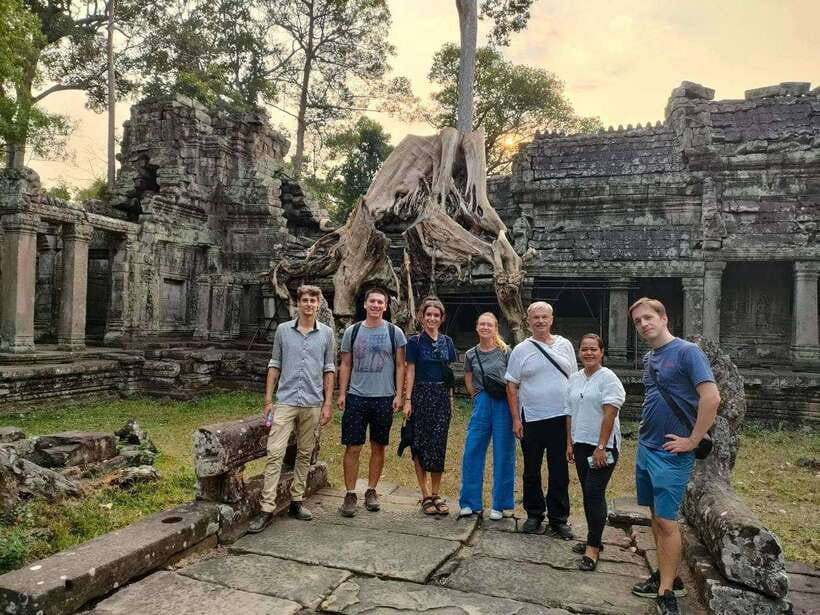 Small-Group Full Day Angkor wat Guide tour with Sun set - Key points at a glance