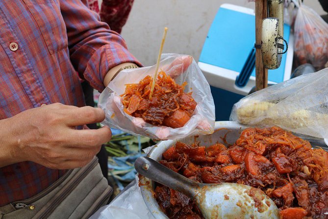 Street Food Tasting Tour including Dinner - Phsar Leu Thom Thmey: fruit, alleys, and the first taste