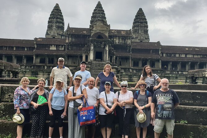 Sun Rise at Angkor Wat Small Group Day Tour from Siem Reap - A breakfast pause near the temple