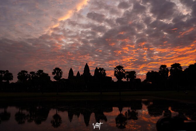 Sunrise Small Group Tour in Siem Reap - Angkor Wat after dark