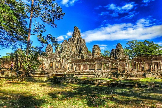 Sunrise Small Group Tour to Angkor Wat Temple - Ta Prohm, the temple shaped by trees
