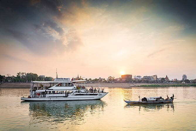 Sunset Cruise on the Mekong with Kanika Boat - Boarding the Kanika at 5:00 pm