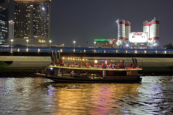Sunset Cruise-Unlimited Beers-Sodas-BBQ buffet-Fruit platter - Choosing between the three packages
