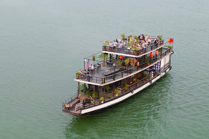 Sunset Cruise with unlimited beer & soft drinks -English speaking guide on board - Why this cruise works so well at sunset
