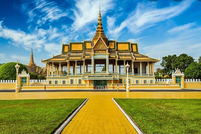 Taxi Siem Reap to Phnom Penh-English Speaking Driver - Comfort Stops Make the Long Ride Easier