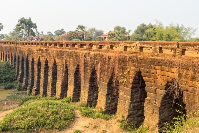 The Journey Phnom Penh to/from Siem Reap: A Memorable Tour - Hotel pickup in Phnom Penh