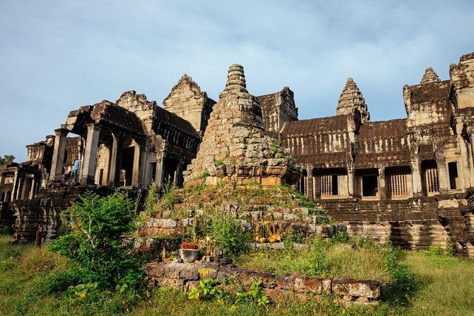 The Ultimate Angkor Wat Temple Private Day Trip - Why a Private Guide Changes Angkor Wat