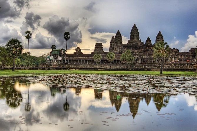 Three-day tour Discovering Siem Reap highlight ,Beng Mealea and Floating Village - Eastern Mebon and the remains of an ancient reservoir