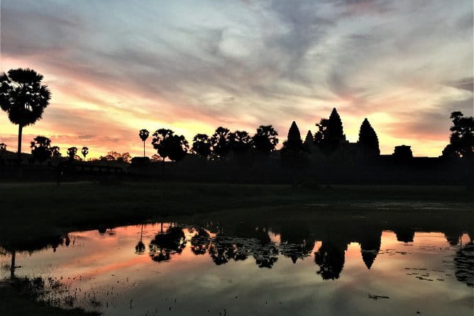 Traditional Khmer Water Blessing by Monk and Lotus Farm Visit - Wat Po Banteaychey and the preparation for the blessing
