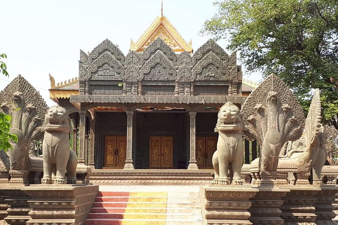 Tuk Tuk Journey: Exploring Rural Life and Silk Farm Craftsmanship - Angkor Silk Farm: from silkworms to woven garments