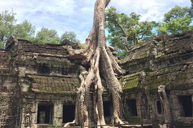 Unveil The Magic Of Angkor Wat Sunset In A Day Personalized Tours - Three hours to take in Angkor Wat