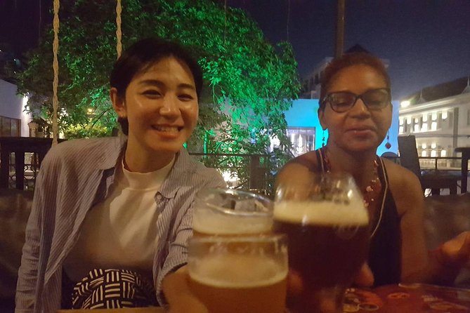 Walking into Local Nightlife City Tour - Phnom Penh after dark, with Lina as your guide