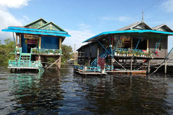 War Museum, Killing Field and Floating Village ( Kampong Phluk) - Wat Thmey and the Siem Reap Killing Fields