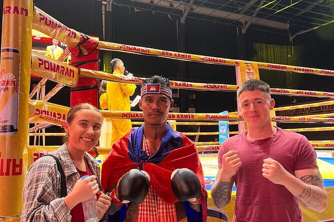 Watch Live Khmer Traditional boxing in Phnom Penh - What happens before the first bell
