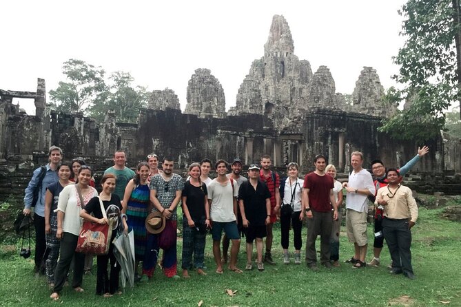 Wildlife Expedition: Elephant Sanctuary, Kbal Spean Banteay Srei - Ta Prohm: the famous temple with real atmosphere